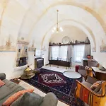 Tafoni Cave 5* أورتاحصار