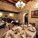 Tafoni Cave أورتاحصار