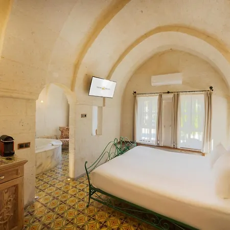 Hotel Tafoni Cave