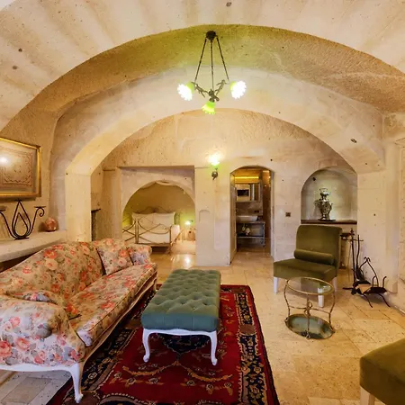 Tafoni Cave 5* Ortahisar