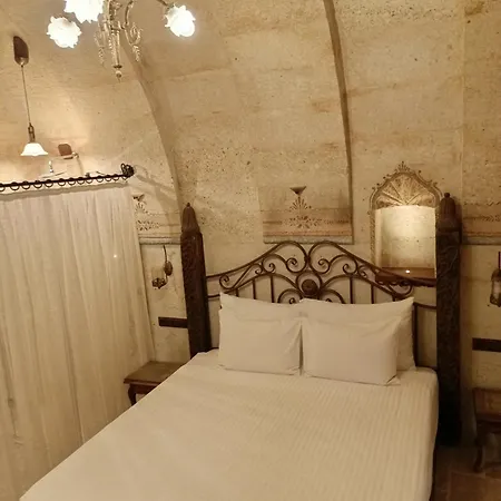 Tafoni Cave Hotel