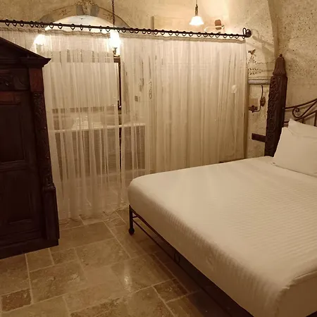 Hotel Tafoni Cave 5*