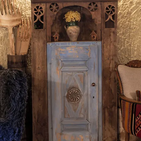 Hotel Tafoni Cave 5*