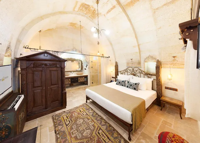 Tafoni Cave Hotel 5*