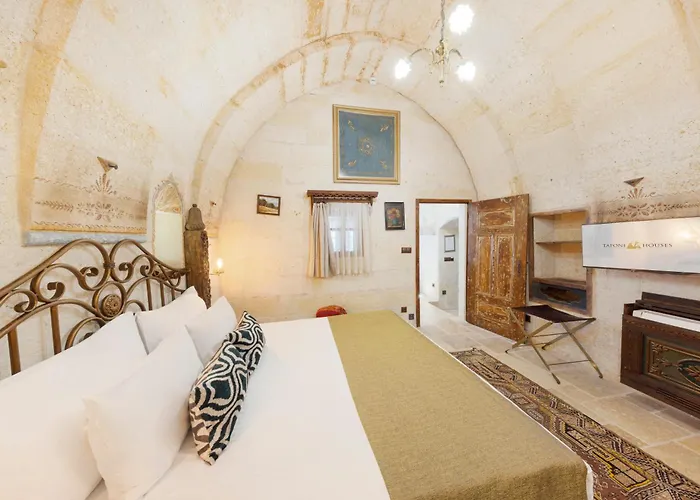 Tafoni Cave Hotel Ortahisar