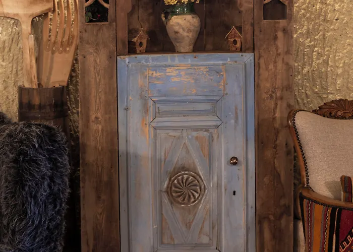 Hotel Tafoni Cave 5*