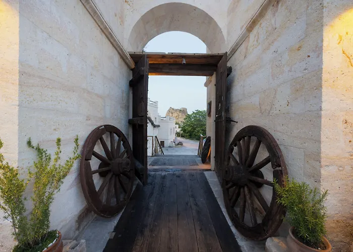 Tafoni Cave 5* Ortahisar